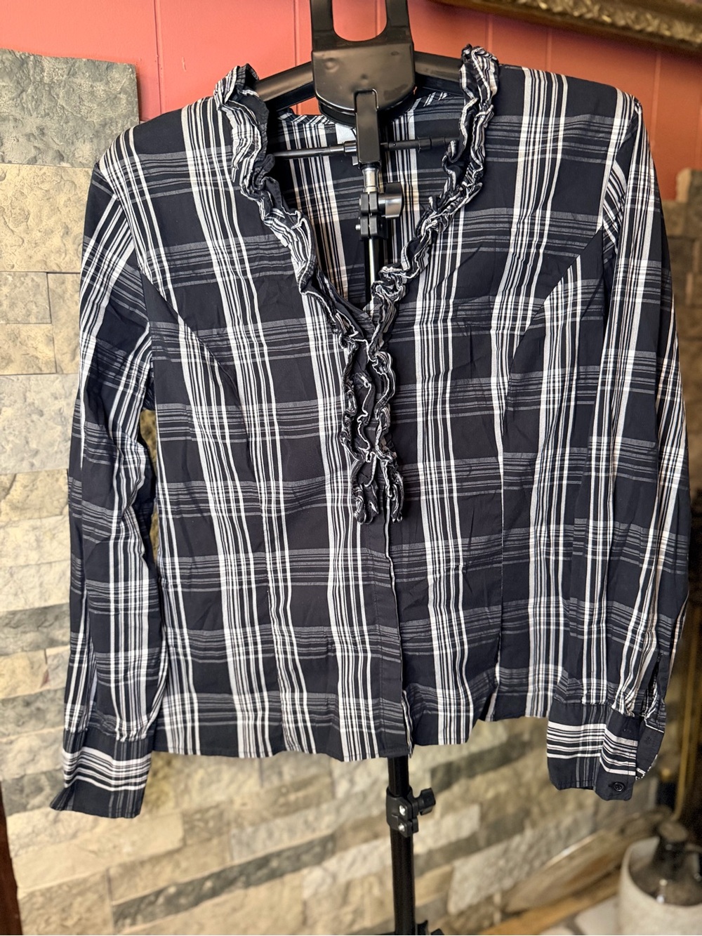 WORTHINGTON STRETCH Black Plaid Ruffle Trim V-Neck Long Sleeve Blouse Size XL